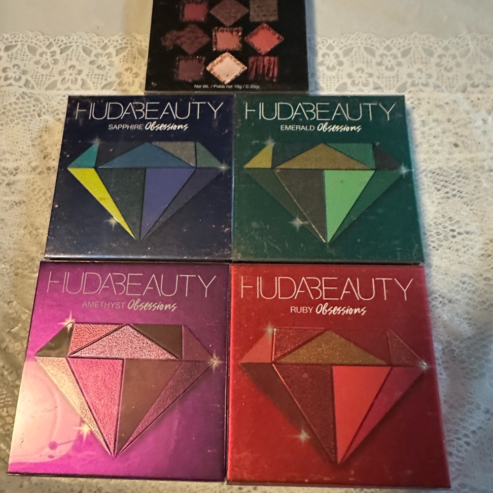 Huda Beauty Obsessions. Palettes